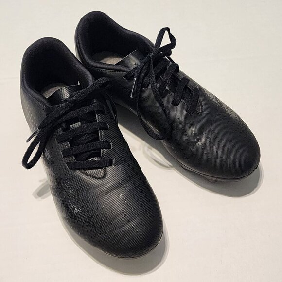 Adidas soccer cleats Black size 4 big kid futbol - Picture 1 of 8